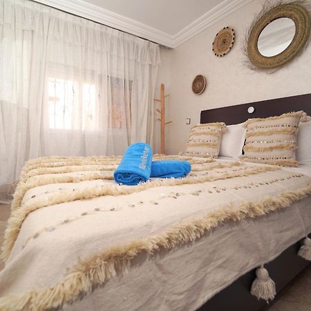 Waves Hunter Surf House Bed and Breakfast Αγκαντίρ Εξωτερικό φωτογραφία