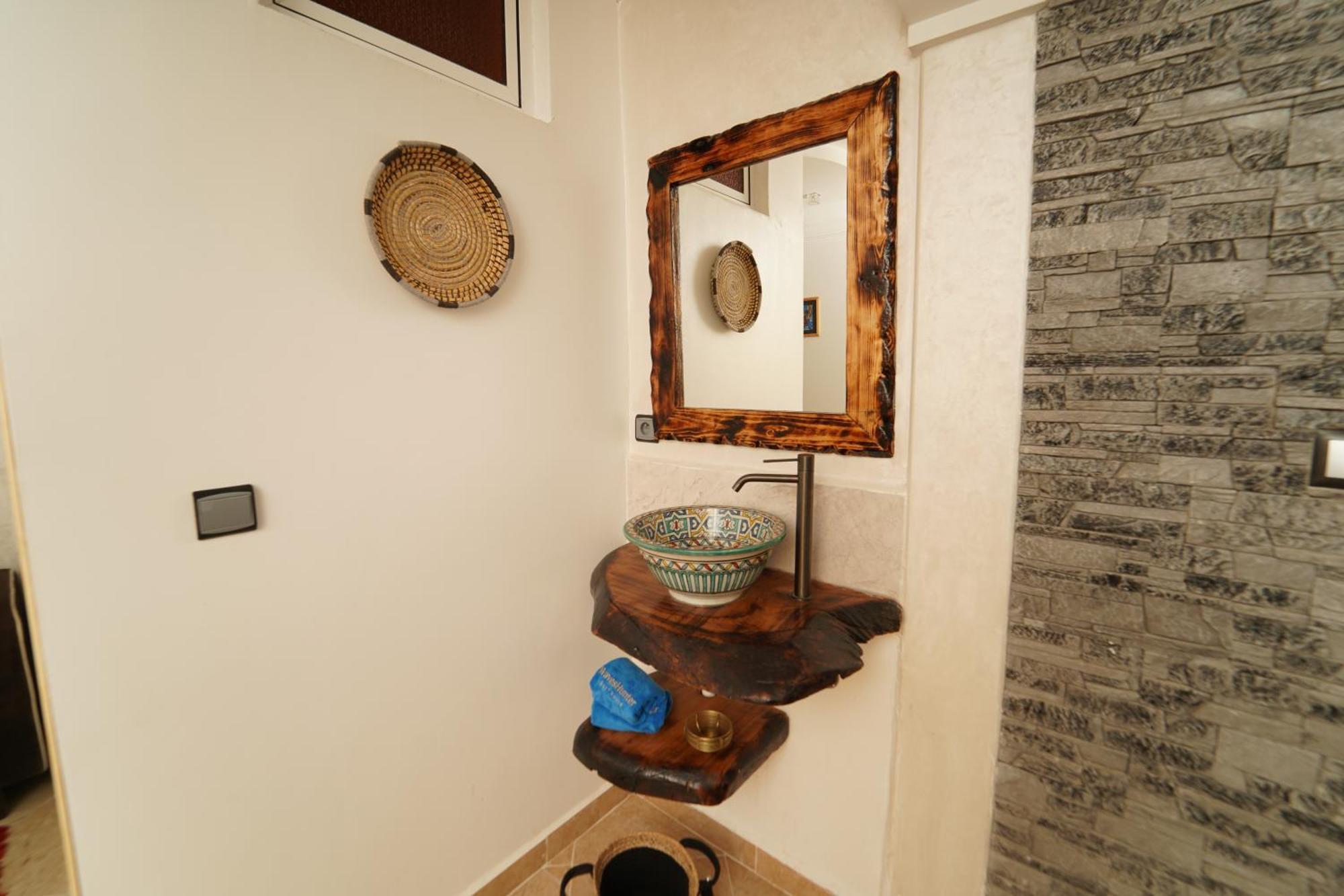 Waves Hunter Surf House Bed and Breakfast Αγκαντίρ Εξωτερικό φωτογραφία
