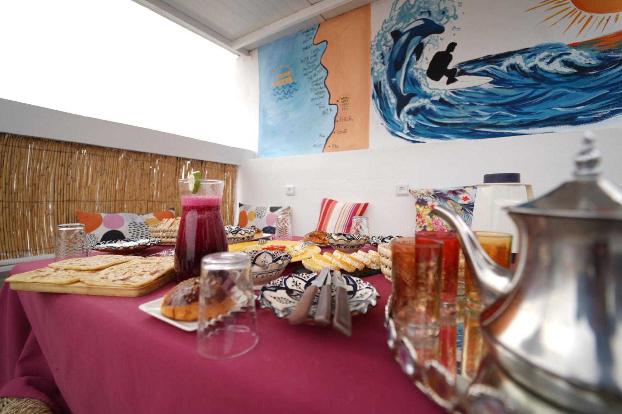 Waves Hunter Surf House Bed and Breakfast Αγκαντίρ Εξωτερικό φωτογραφία
