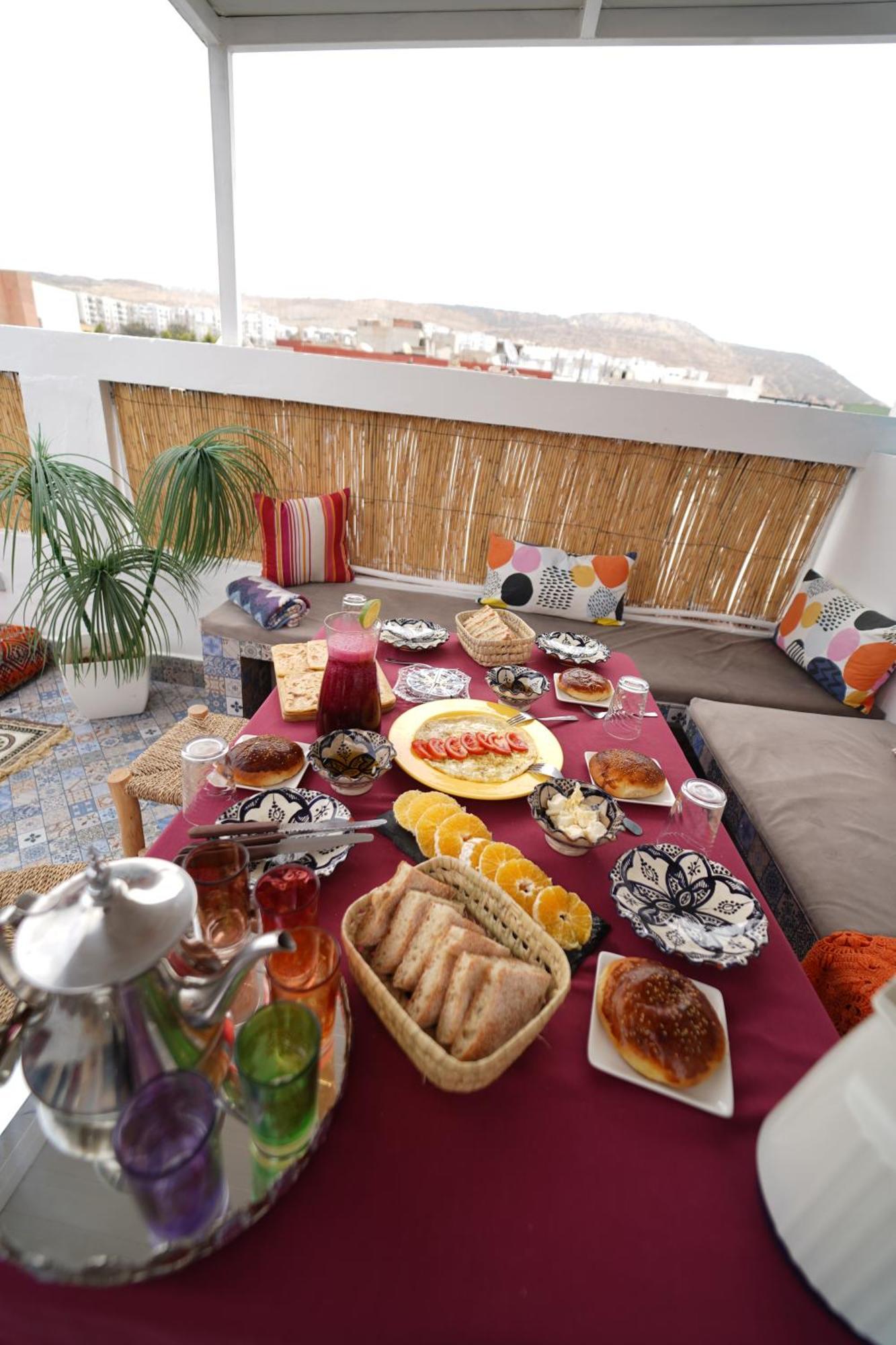 Waves Hunter Surf House Bed and Breakfast Αγκαντίρ Εξωτερικό φωτογραφία