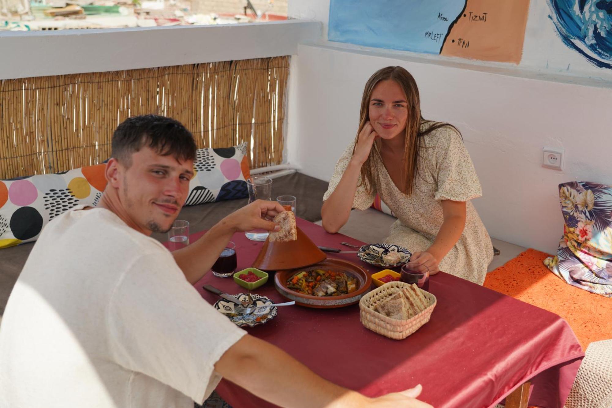 Waves Hunter Surf House Bed and Breakfast Αγκαντίρ Εξωτερικό φωτογραφία