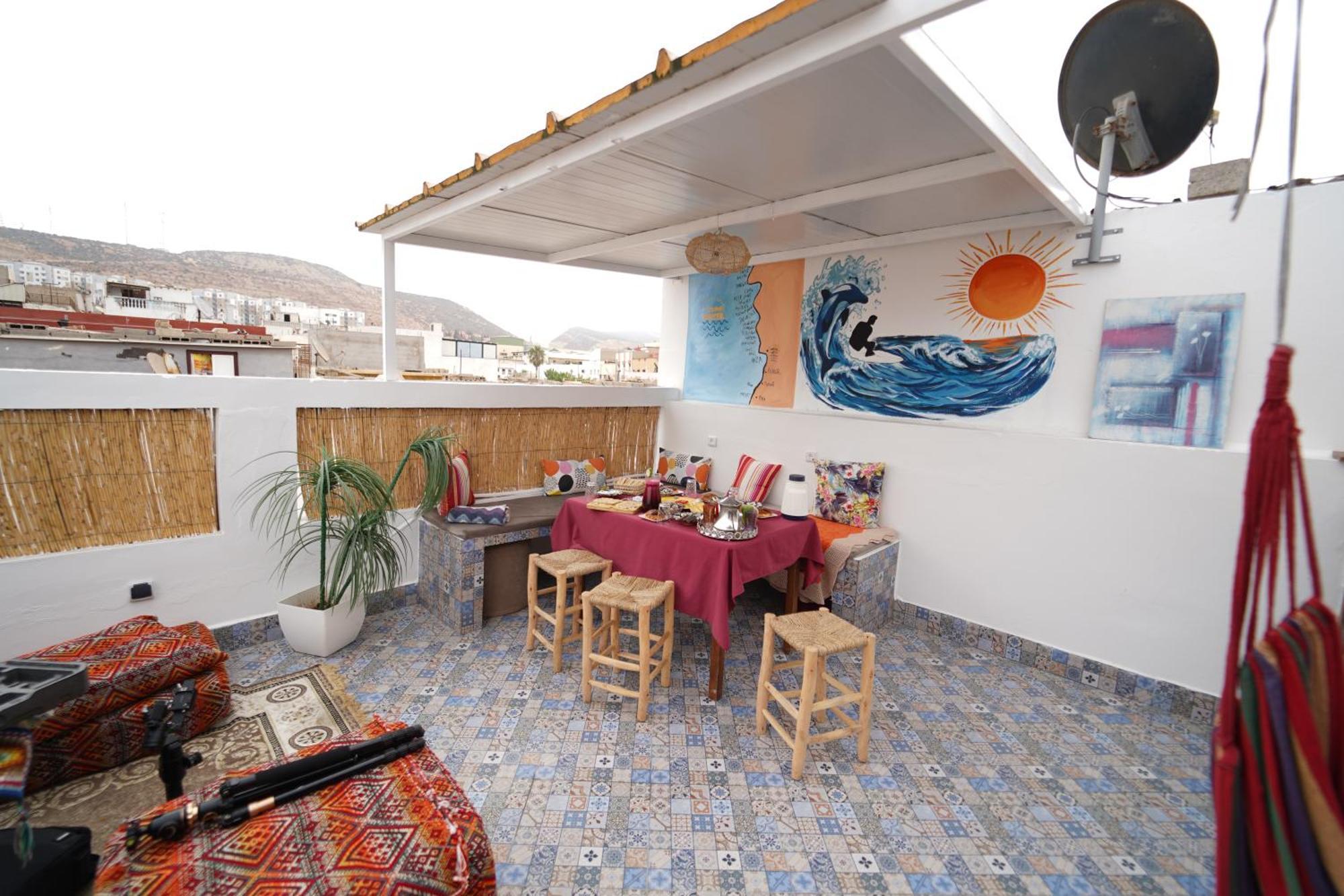 Waves Hunter Surf House Bed and Breakfast Αγκαντίρ Εξωτερικό φωτογραφία