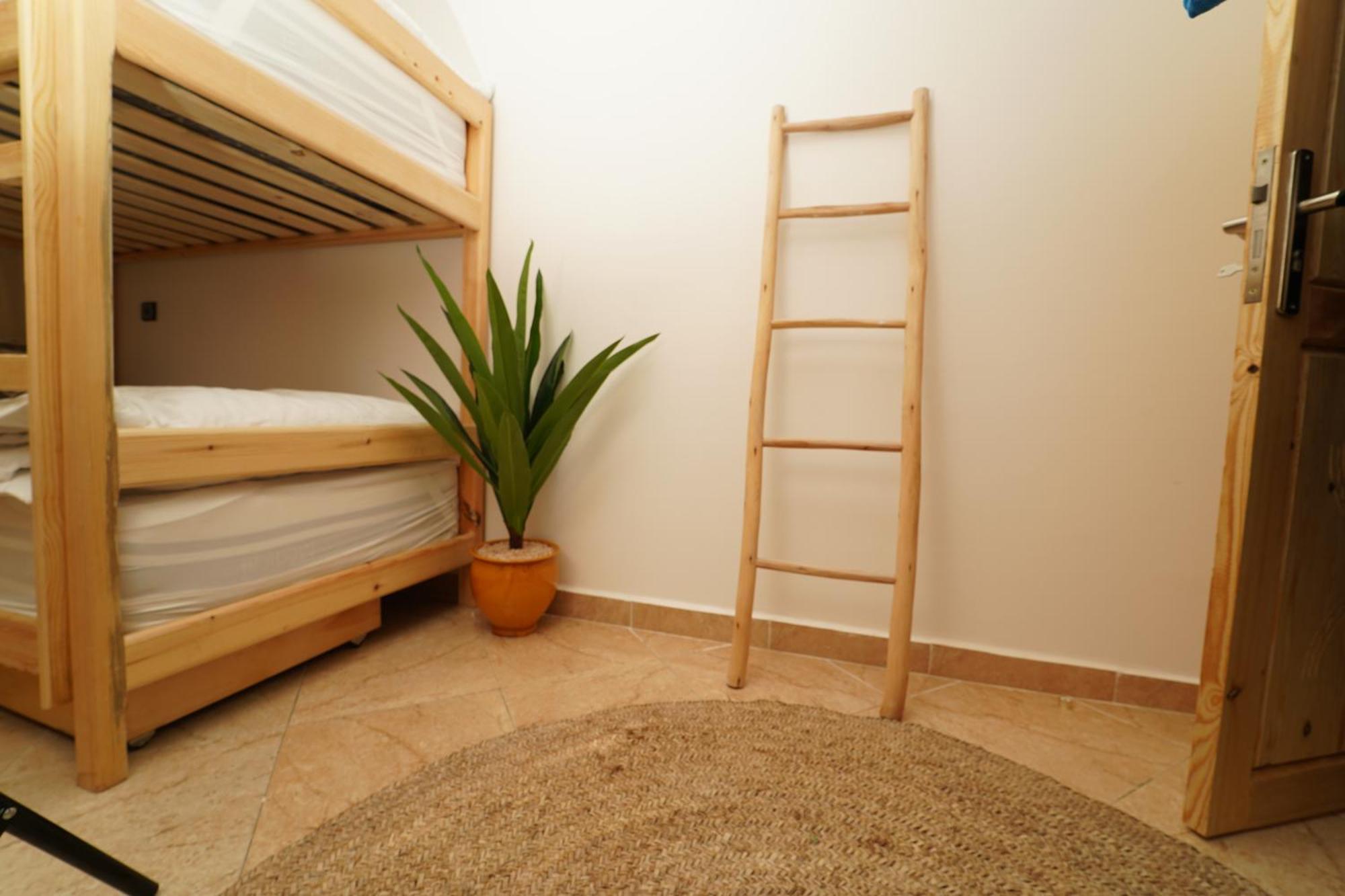 Waves Hunter Surf House Bed and Breakfast Αγκαντίρ Εξωτερικό φωτογραφία