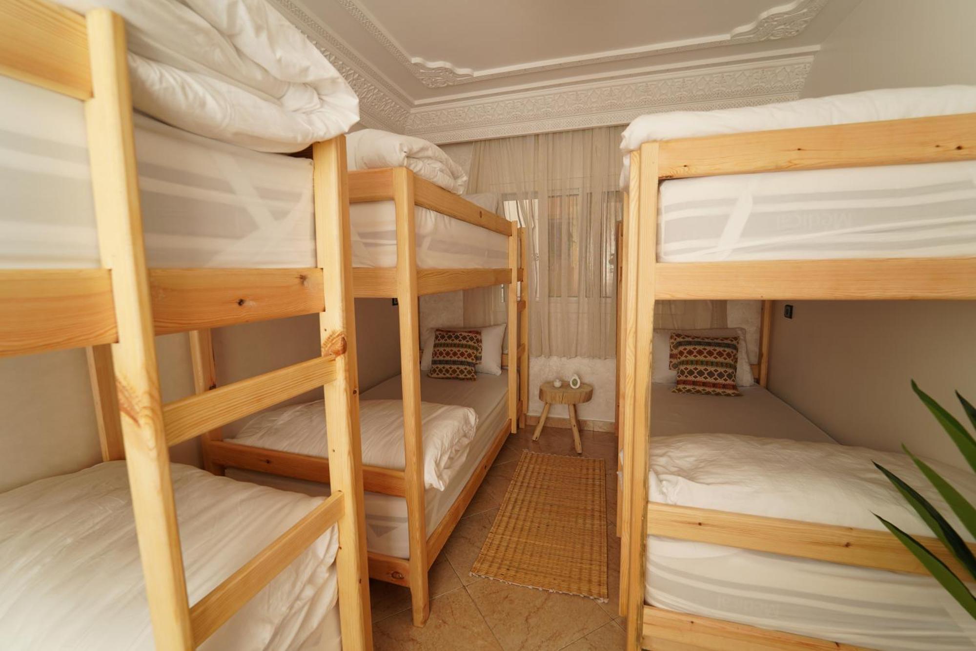 Waves Hunter Surf House Bed and Breakfast Αγκαντίρ Εξωτερικό φωτογραφία